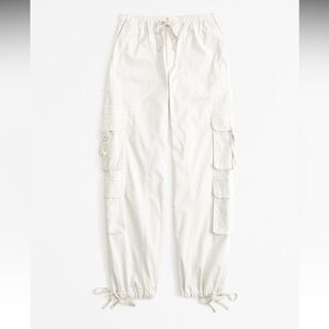 Abercrombie High Rise Baggy Cargo Pants